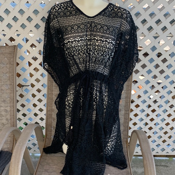 Bathing suit coverup - Picture 1 of 4